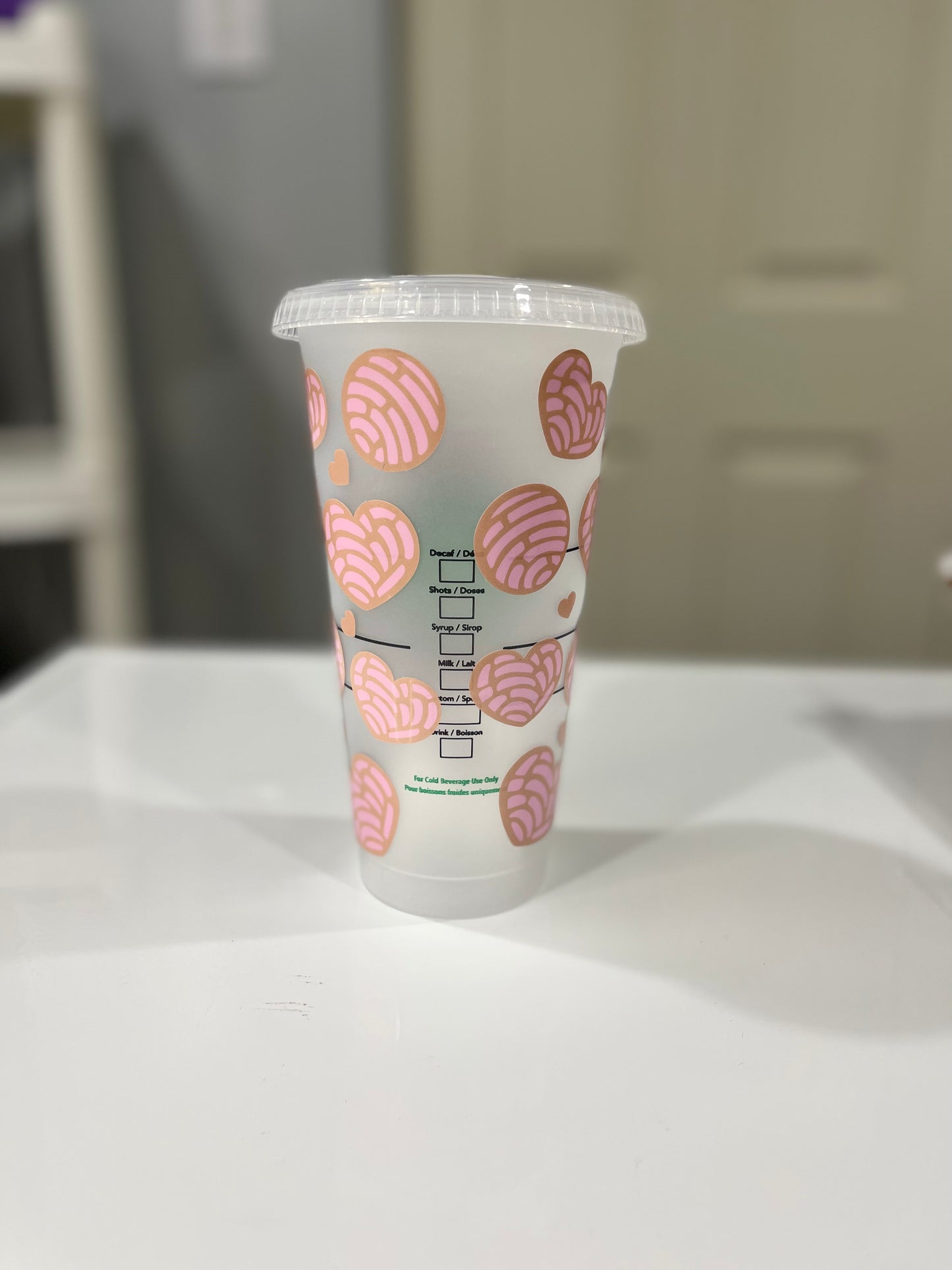 Cafecito y Chisme cold cup