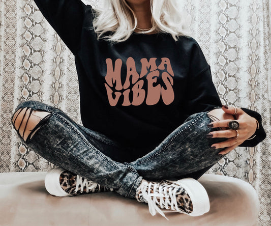 mama vibes rose metallic  t-shirt